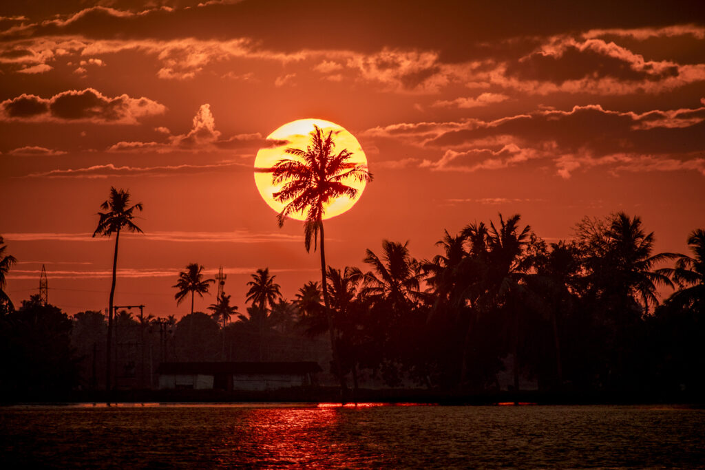 Sunst in the backwaters