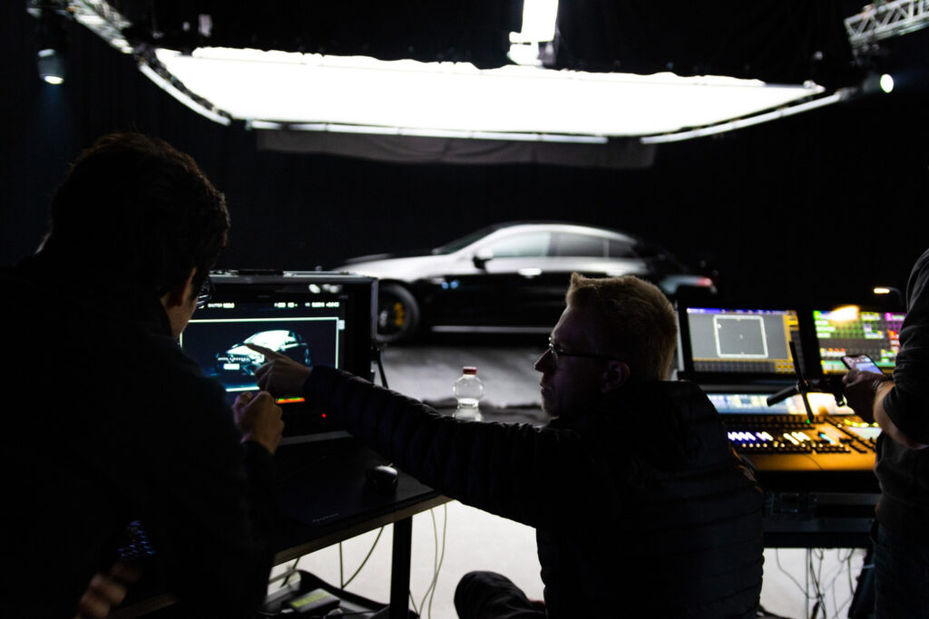 Mercedes-Behind-the-Scenes-10 Kopie